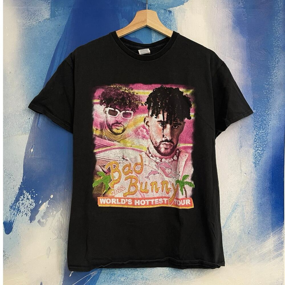 Bad Bunny World’s Hottest Tour Stadiums 2022 T-Shirt Men’s Size Large